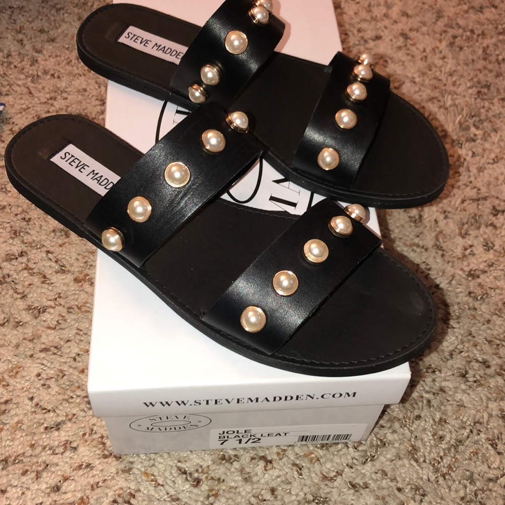 Black Steven madden sandals!